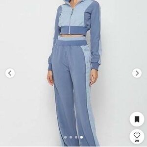 Maniere de Voir two pieces set. Blue and Gray